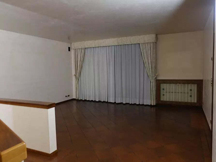 Immagine 20 di Casa bifamiliare in affitto  a Stra