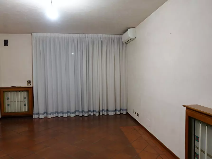 Immagine 21 di Casa bifamiliare in affitto  a Stra