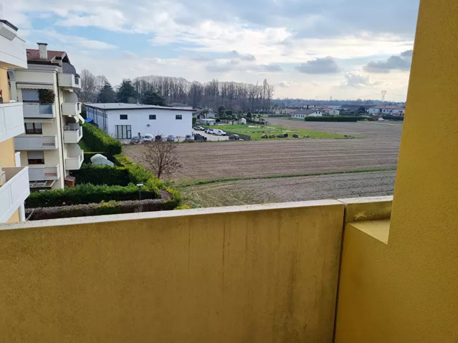 Immagine 14 di Appartamento in affitto  a Selvazzano Dentro