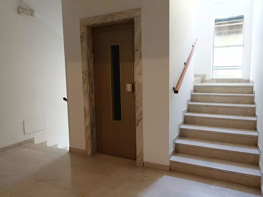 Immagine 25 di Appartamento in affitto  in via Jappelli  a Abano Terme