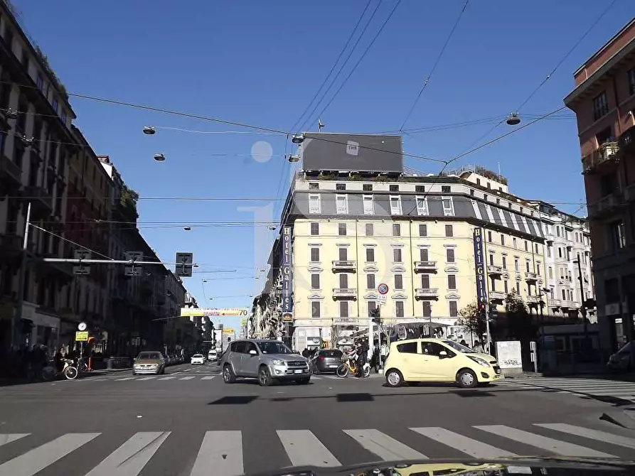 Immagine 14 di Negozio in affitto  in CORSO BUENOS AIRES a Milano