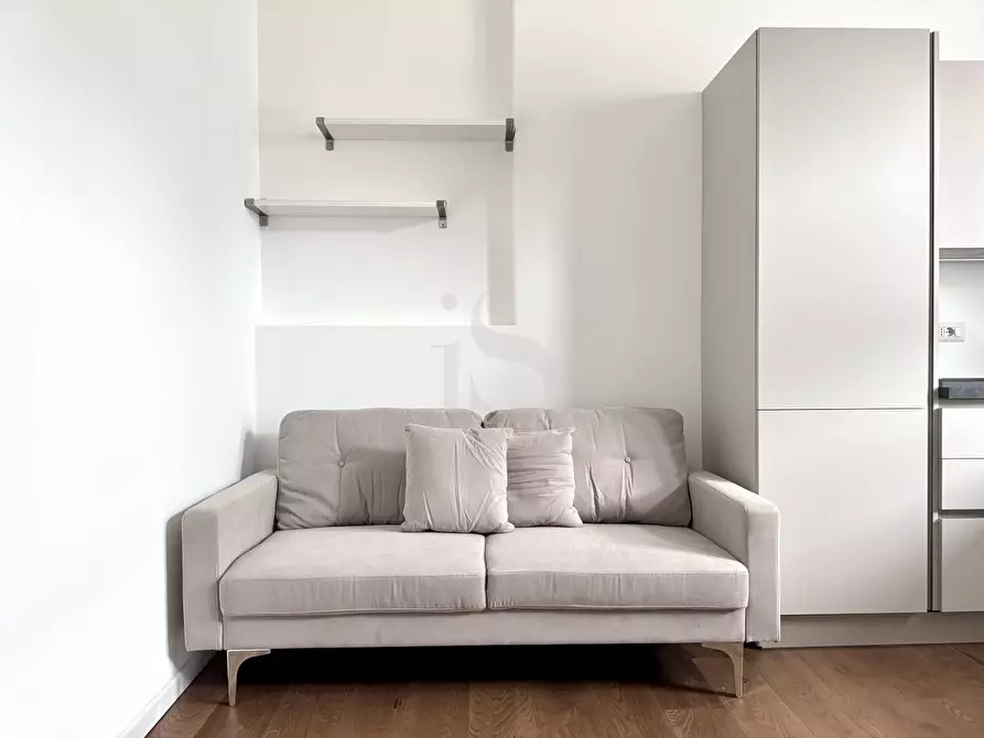 Immagine 1 di Appartamento in affitto  in Via Vettabbia a Milano