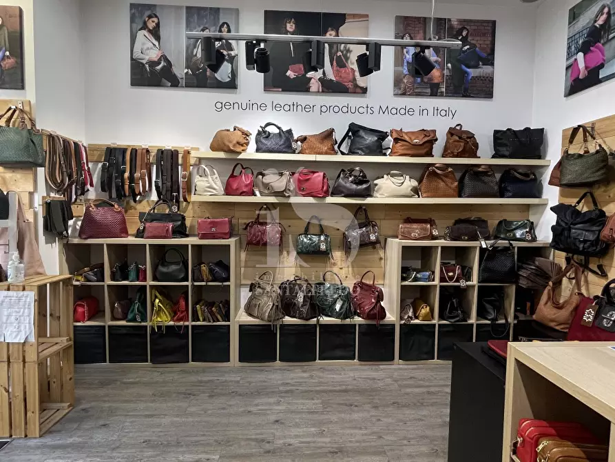 Immagine 3 di Negozio in affitto  in CORSO BUENOS AIRES  a Milano