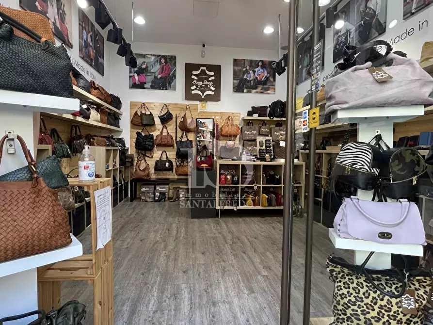 Immagine 15 di Negozio in affitto  in CORSO BUENOS AIRES  a Milano