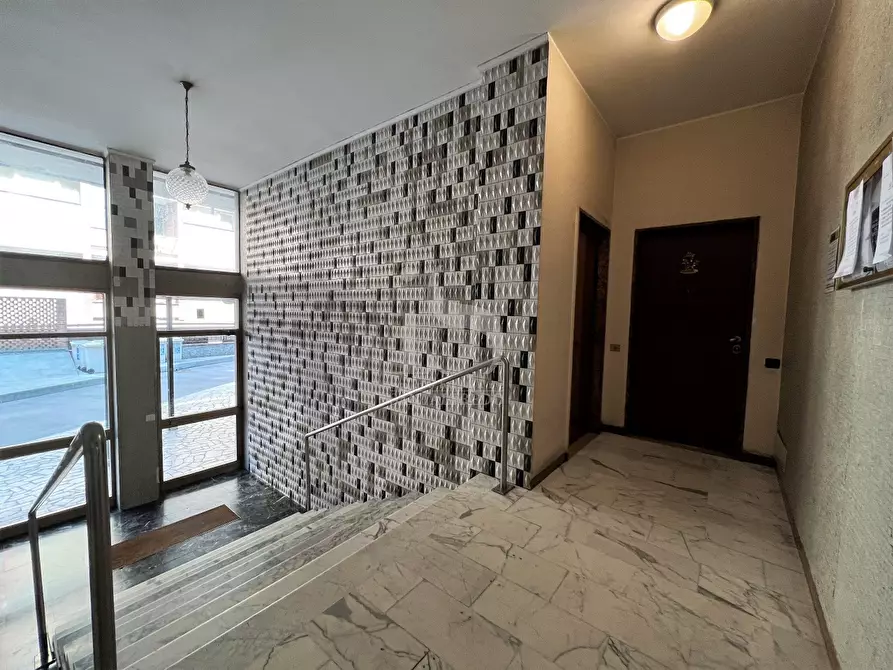 Immagine 20 di Appartamento in affitto  in VIA ROGOREDO a Milano