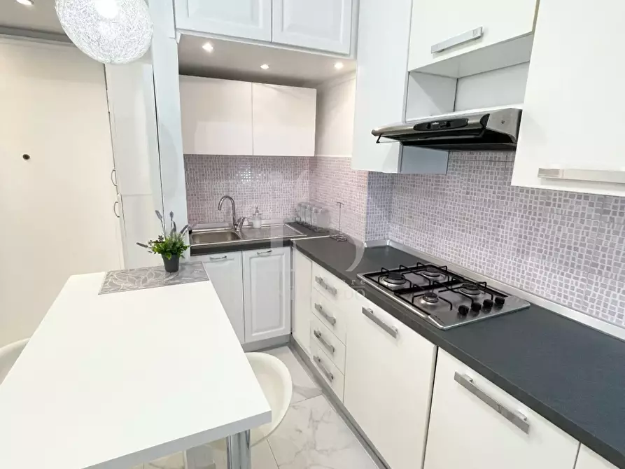 Immagine 3 di Appartamento in affitto  in VIA ROGOREDO a Milano