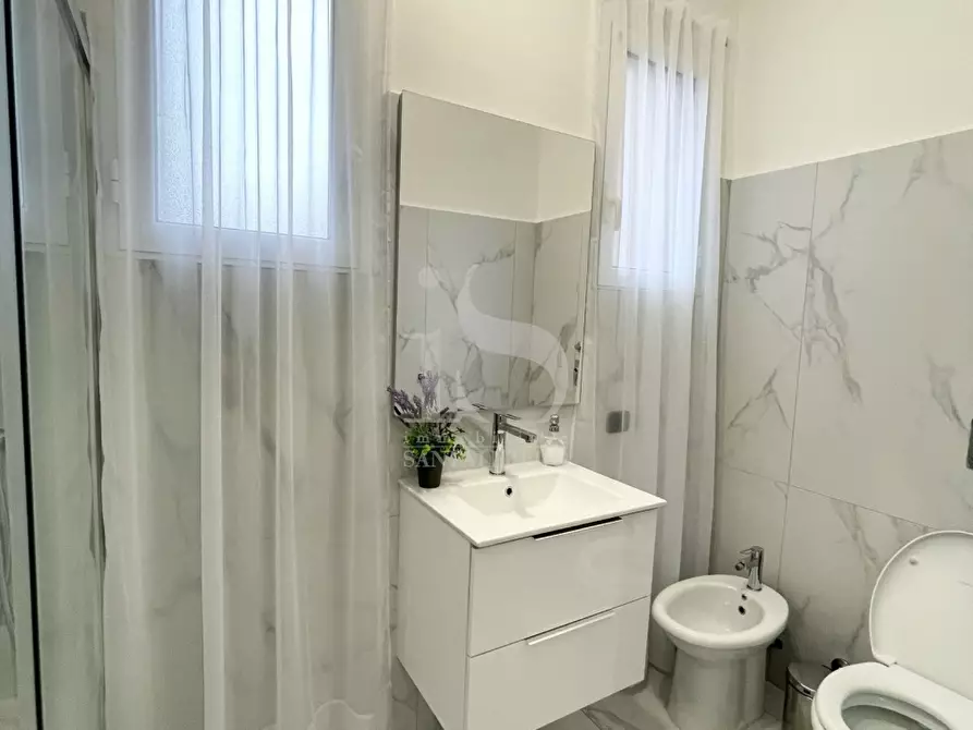 Immagine 10 di Appartamento in affitto  in VIA ROGOREDO a Milano