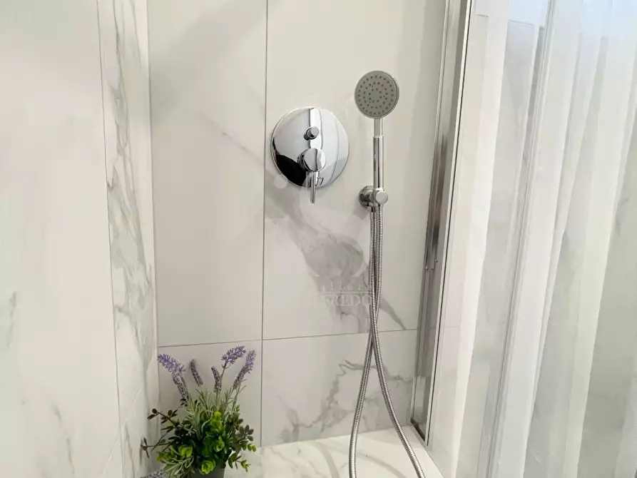 Immagine 9 di Appartamento in affitto  in VIA ROGOREDO a Milano