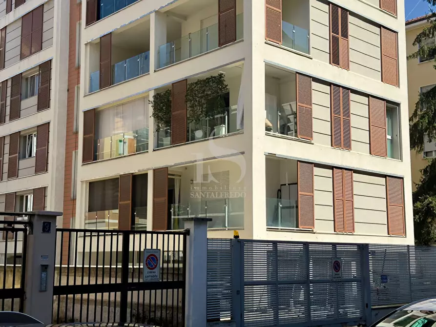 Immagine 33 di Appartamento in affitto  in VIA ANTONIO SMAREGLIA  a Milano