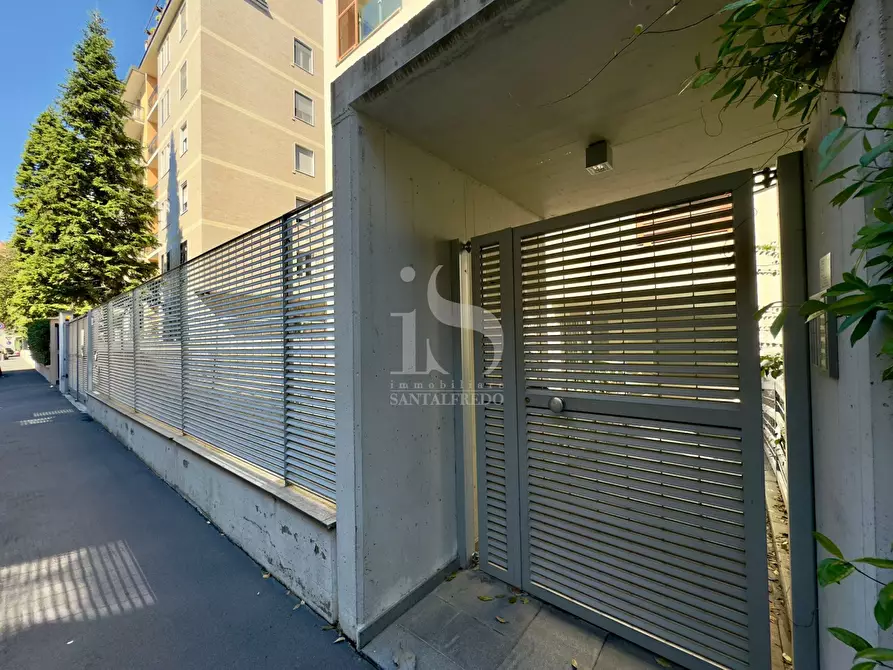 Immagine 34 di Appartamento in affitto  in VIA ANTONIO SMAREGLIA  a Milano