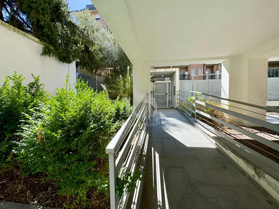 Immagine 31 di Appartamento in affitto  in VIA ANTONIO SMAREGLIA  a Milano