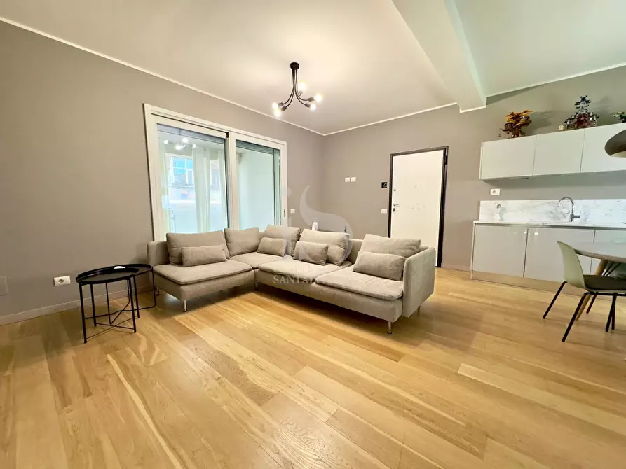 Immagine 5 di Appartamento in affitto  in VIA ANTONIO SMAREGLIA  a Milano