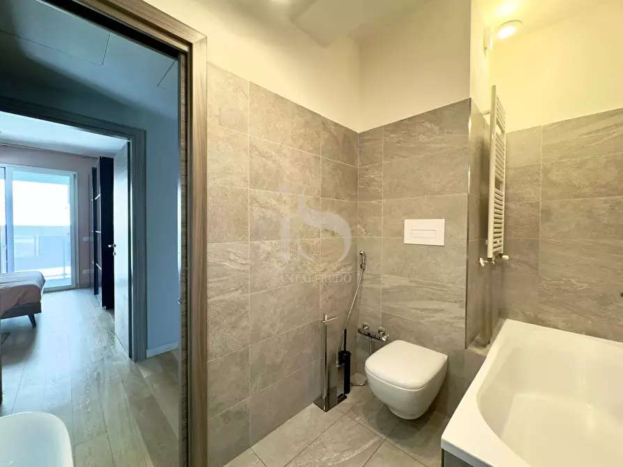 Immagine 21 di Appartamento in affitto  in VIA ANTONIO SMAREGLIA  a Milano