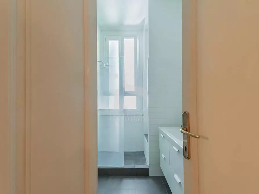 Immagine 25 di Appartamento in affitto  in VIA VINCENZO BELLINI a Milano