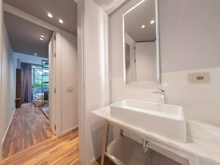 Immagine 12 di Appartamento in affitto  in VIA BROLETTO a Milano