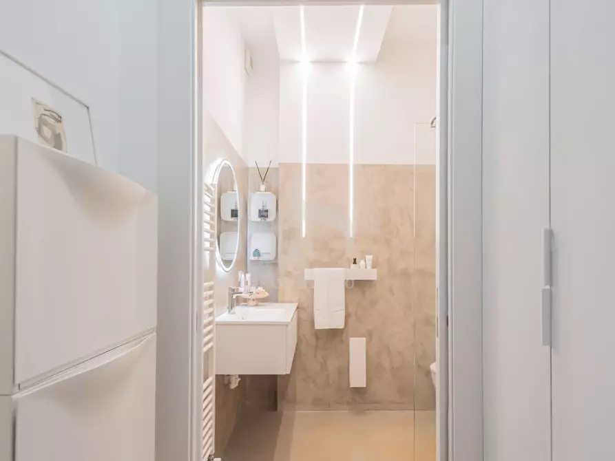 Immagine 25 di Appartamento in affitto  in VIA ENRICO CARUSO a Milano