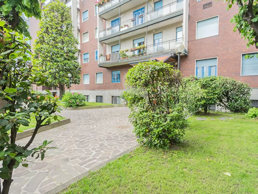 Immagine 28 di Appartamento in affitto  in VIA ENRICO CARUSO a Milano