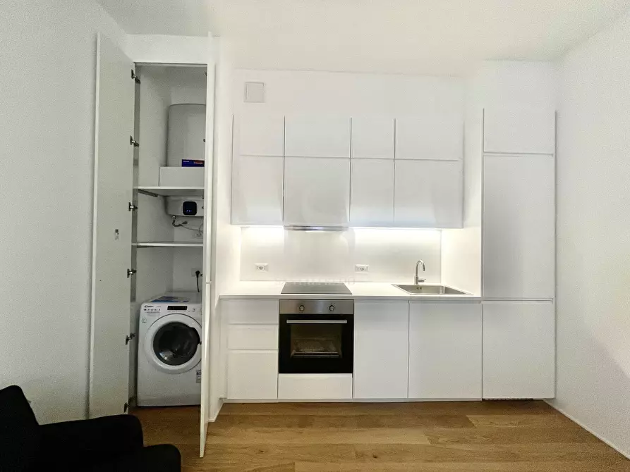 Immagine 6 di Appartamento in affitto  in VIA TORTONA  a Milano