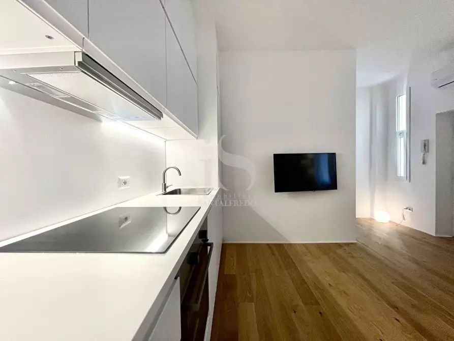 Immagine 3 di Appartamento in affitto  in VIA TORTONA  a Milano