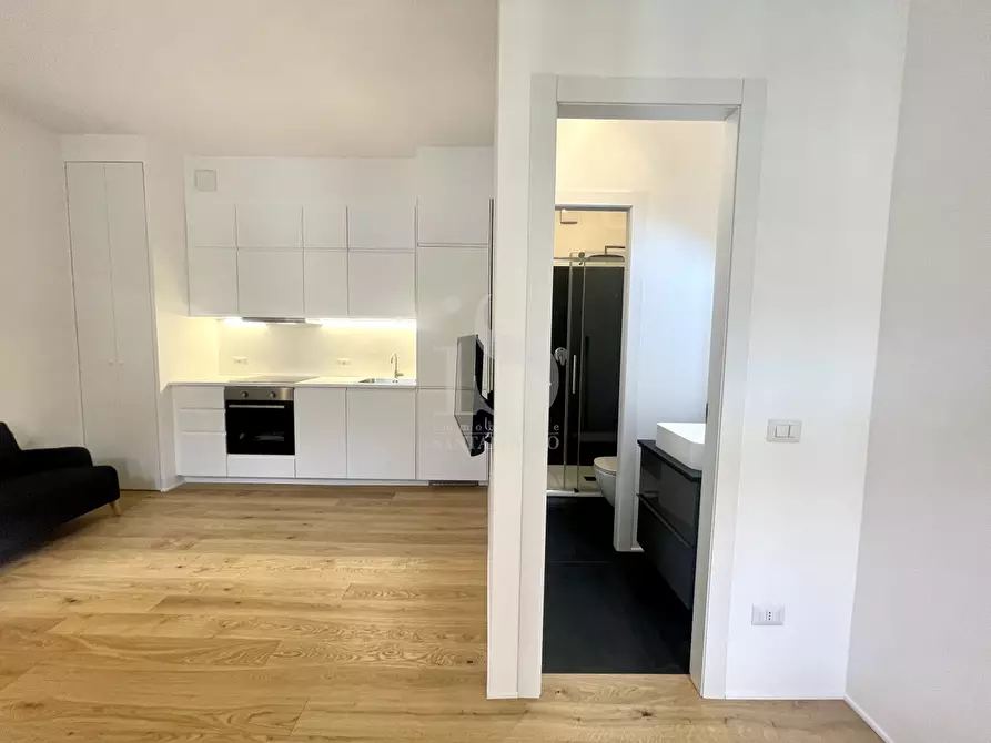 Immagine 8 di Appartamento in affitto  in VIA TORTONA  a Milano