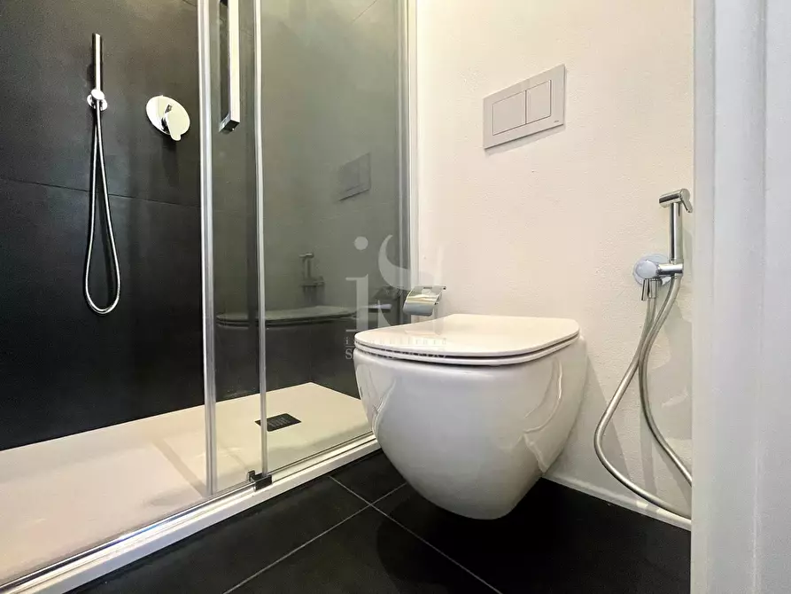 Immagine 18 di Appartamento in affitto  in VIA TORTONA  a Milano