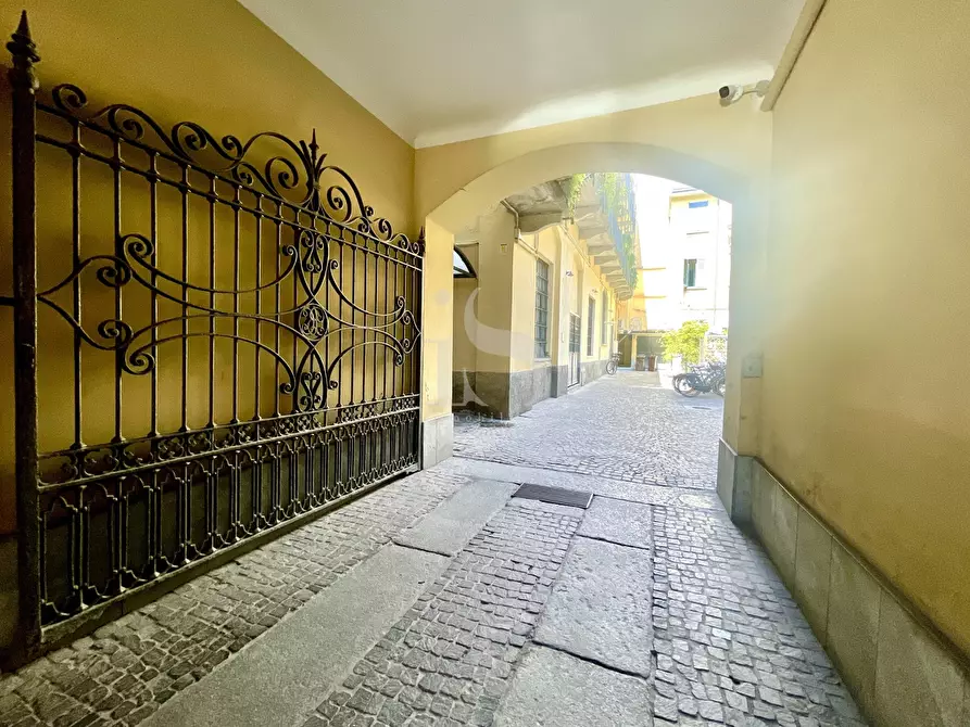 Immagine 21 di Appartamento in affitto  in VIA TORTONA  a Milano