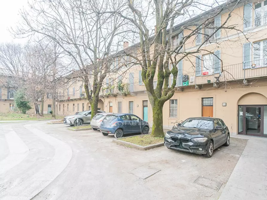 Immagine 21 di Negozio in affitto  in VIA LIBERTA' a Concorezzo