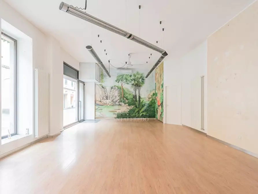 Immagine 11 di Negozio in affitto  in VIA LIBERTA' a Concorezzo