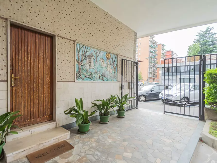 Immagine 27 di Appartamento in affitto  in VIA ENRICO CARUSO a Milano