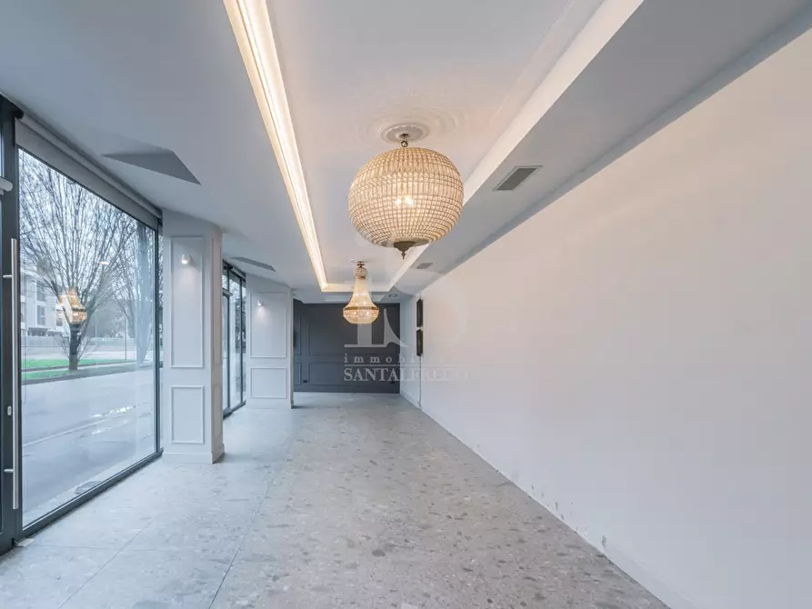 Immagine 12 di Negozio in affitto  in VIA MONTE ROSA a Concorezzo