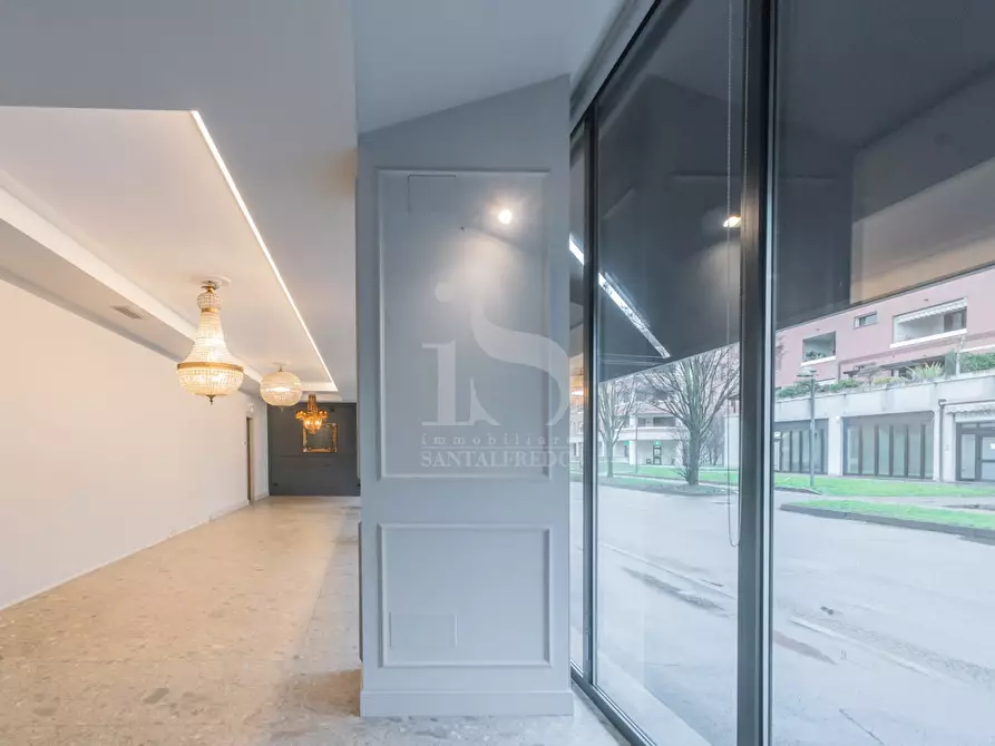 Immagine 6 di Negozio in affitto  in VIA MONTE ROSA a Concorezzo