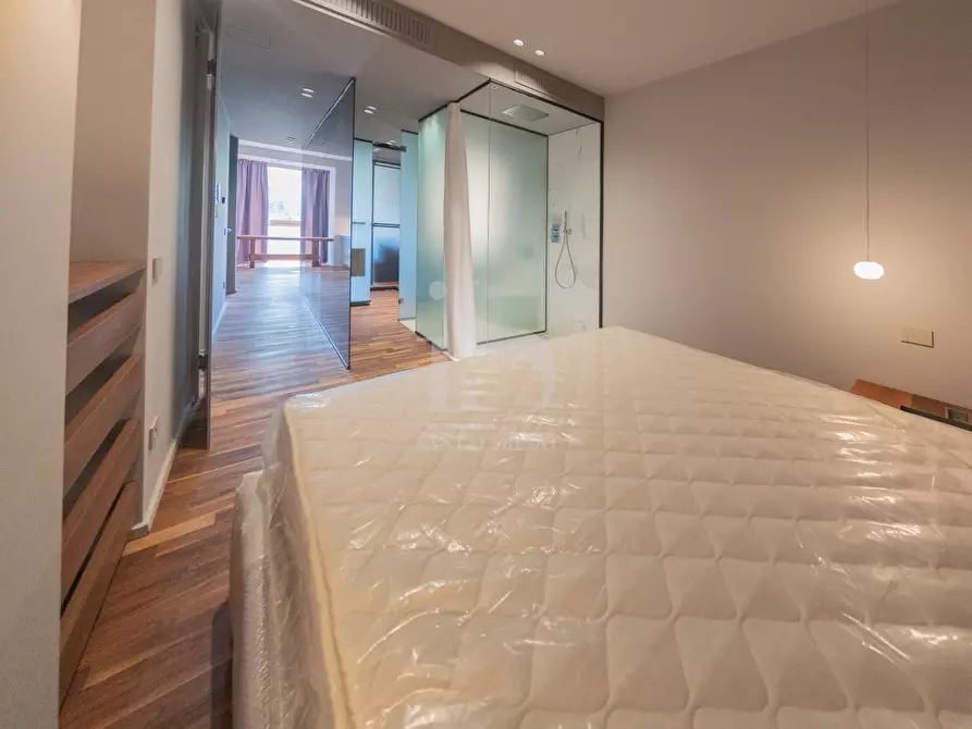 Immagine 14 di Appartamento in affitto  in VIA BROLETTO a Milano