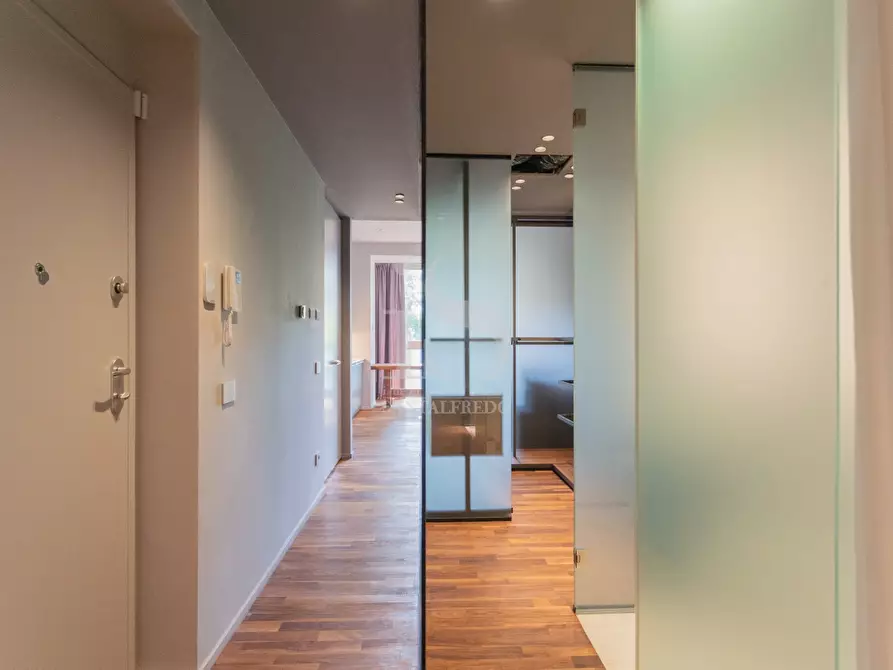Immagine 29 di Appartamento in affitto  in VIA BROLETTO a Milano