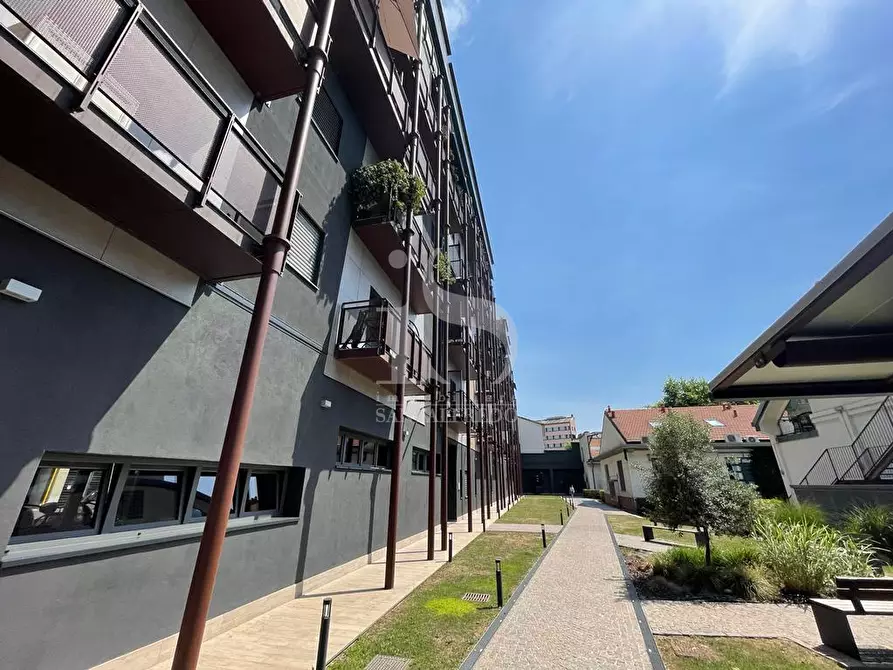 Immagine 5 di Appartamento in affitto  in VIA ENRICO COSENZ a Milano