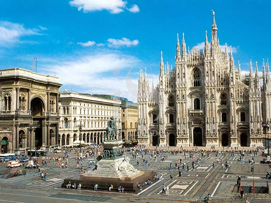 Immagine 7 di Negozio in affitto  in VIA TORINO a Milano