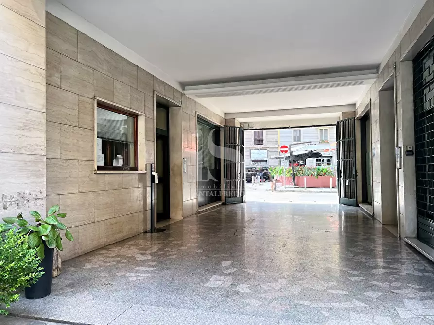Immagine 27 di Appartamento in affitto  in VIA VARESE a Milano