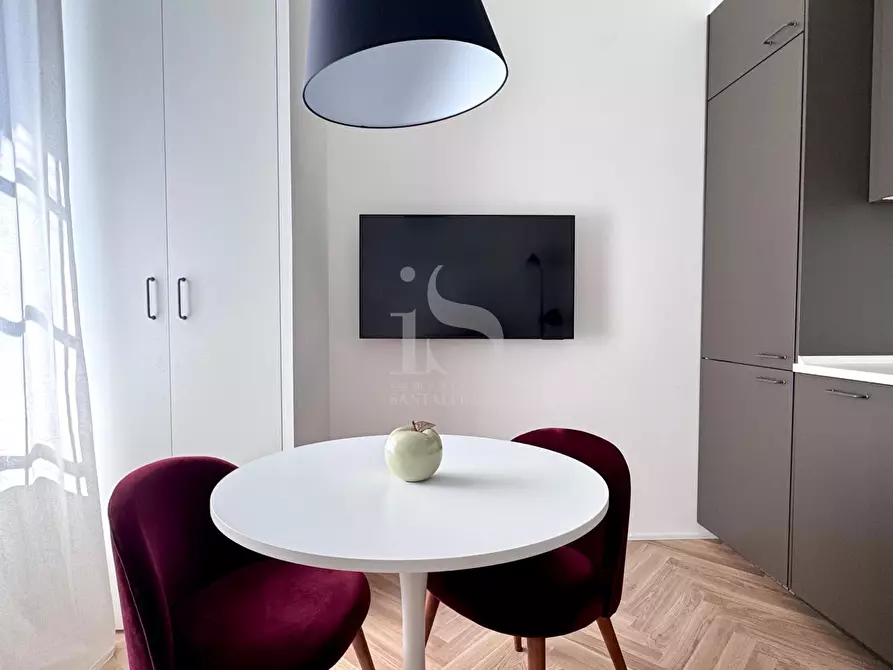 Immagine 11 di Appartamento in affitto  in VIA FARINI a Milano