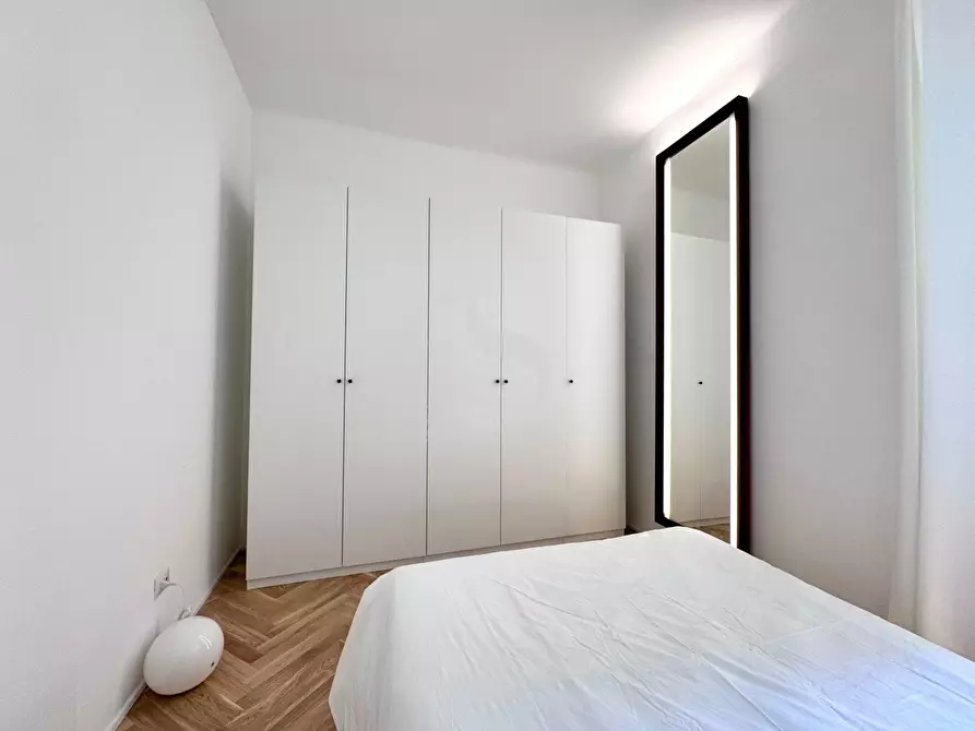 Immagine 18 di Appartamento in affitto  in VIA FARINI a Milano