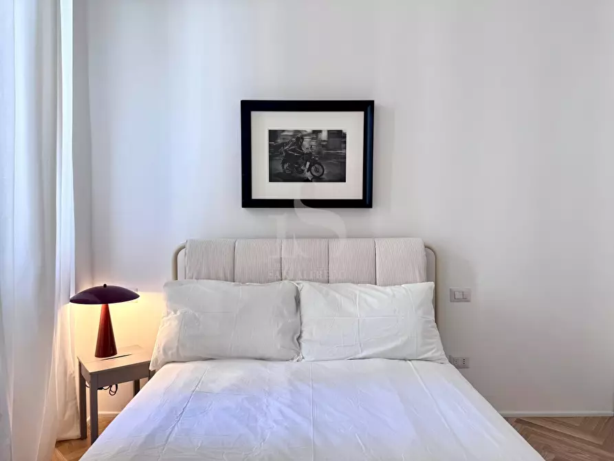 Immagine 19 di Appartamento in affitto  in VIA FARINI a Milano