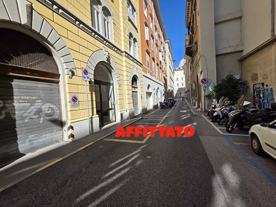 Immagine 1 di Appartamento in affitto  in via Maiolica a Trieste