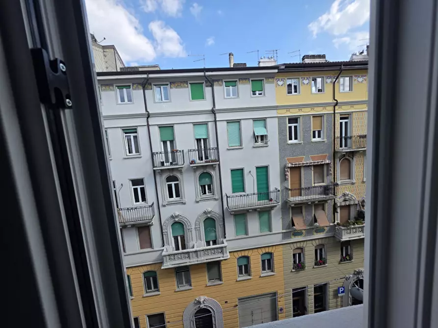 Immagine 4 di Appartamento in affitto  in Via Donadoni a Trieste