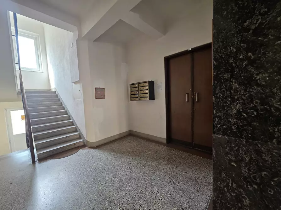 Immagine 19 di Appartamento in affitto  in Via Donadoni a Trieste