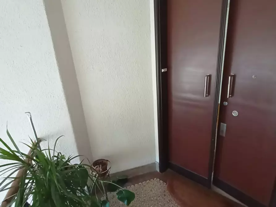 Immagine 14 di Appartamento in affitto  in Via Donadoni a Trieste