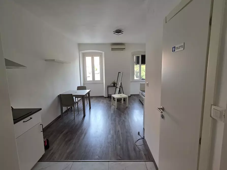 Immagine 1 di Appartamento in affitto  a Trieste