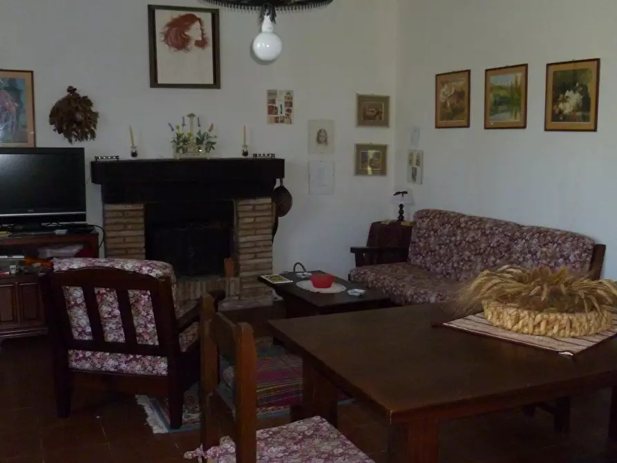 Immagine 9 di Rustico / casale in affitto  a Radicofani