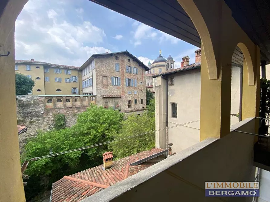Immagine 1 di Appartamento in affitto  in via Gombito a Bergamo