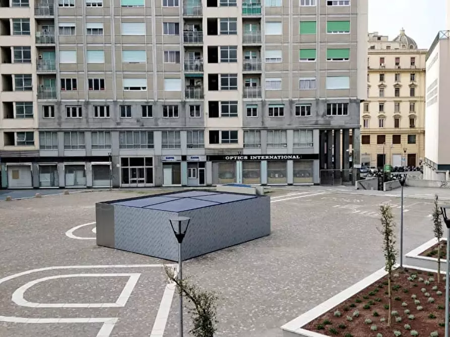 Immagine 1 di Ufficio in affitto  a Genova