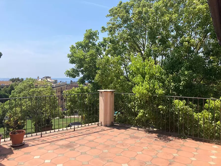 Immagine 1 di Villa in affitto  in via panigalli a Genova