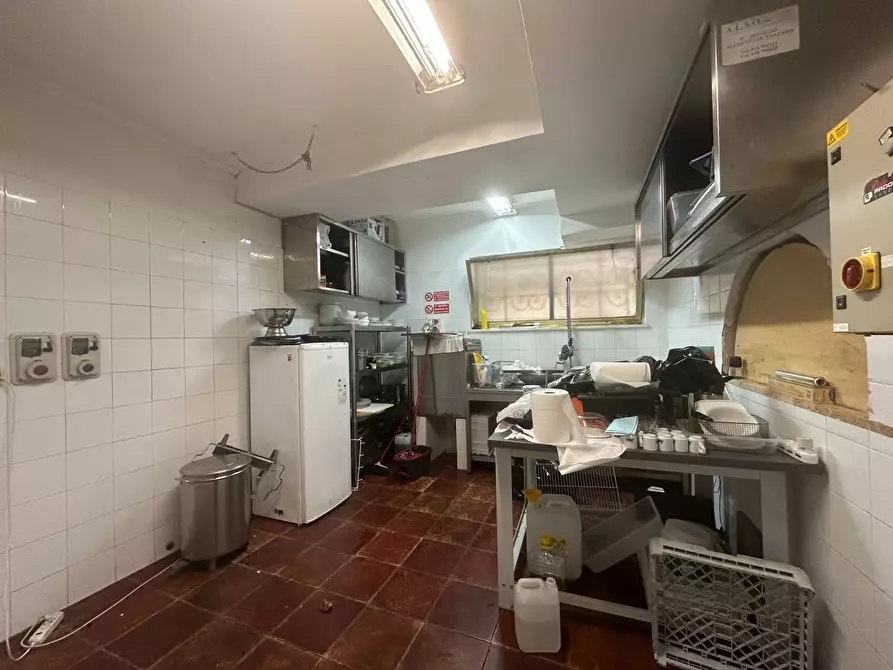 Immagine 5 di Locale commerciale in affitto  in Via Timavo a Genova