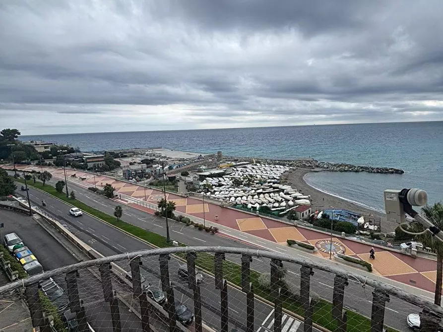Immagine 6 di Appartamento in affitto  in Corso Italia a Genova